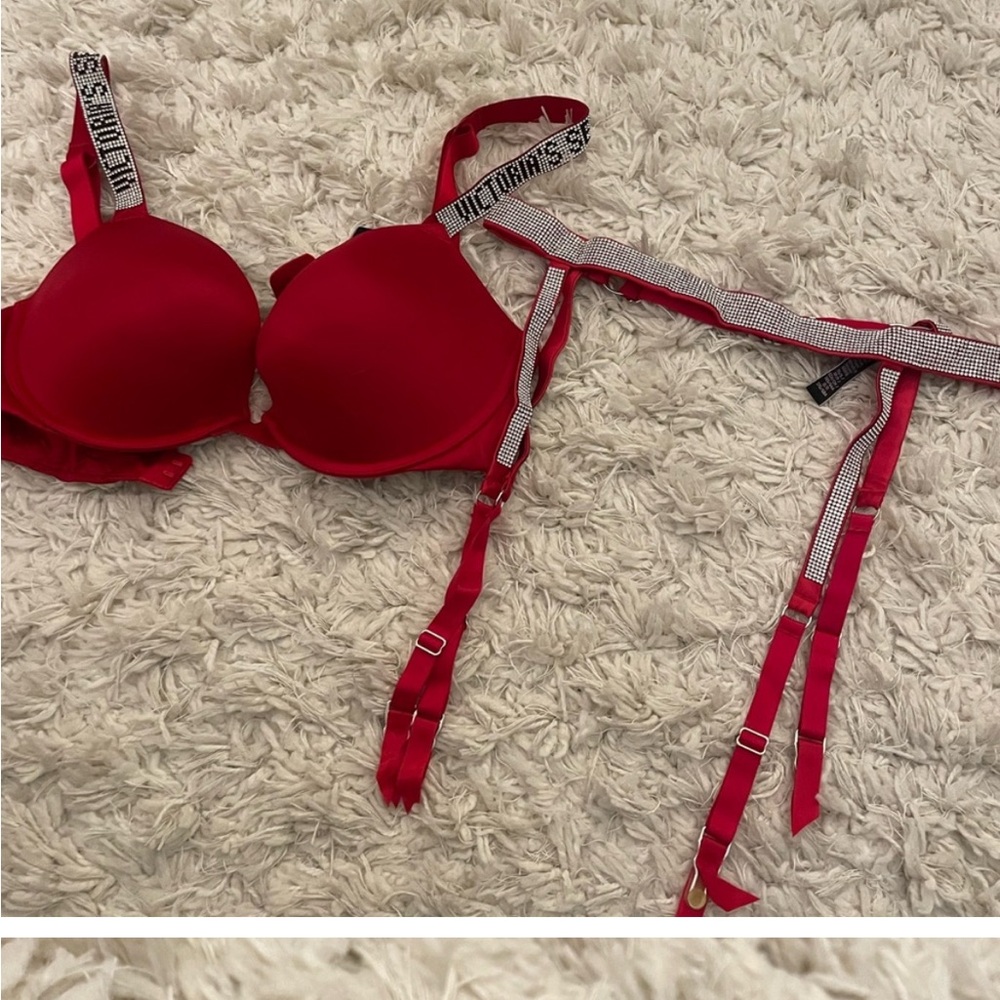 Bundle with thong included